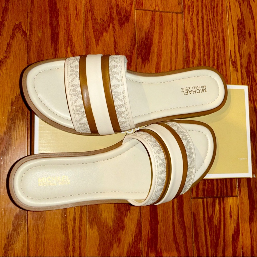 NIB 🔥 Michael Kors CASSANDRA STRIPE Logo Sandal 7.5 🔥 - Picture 9 of 11